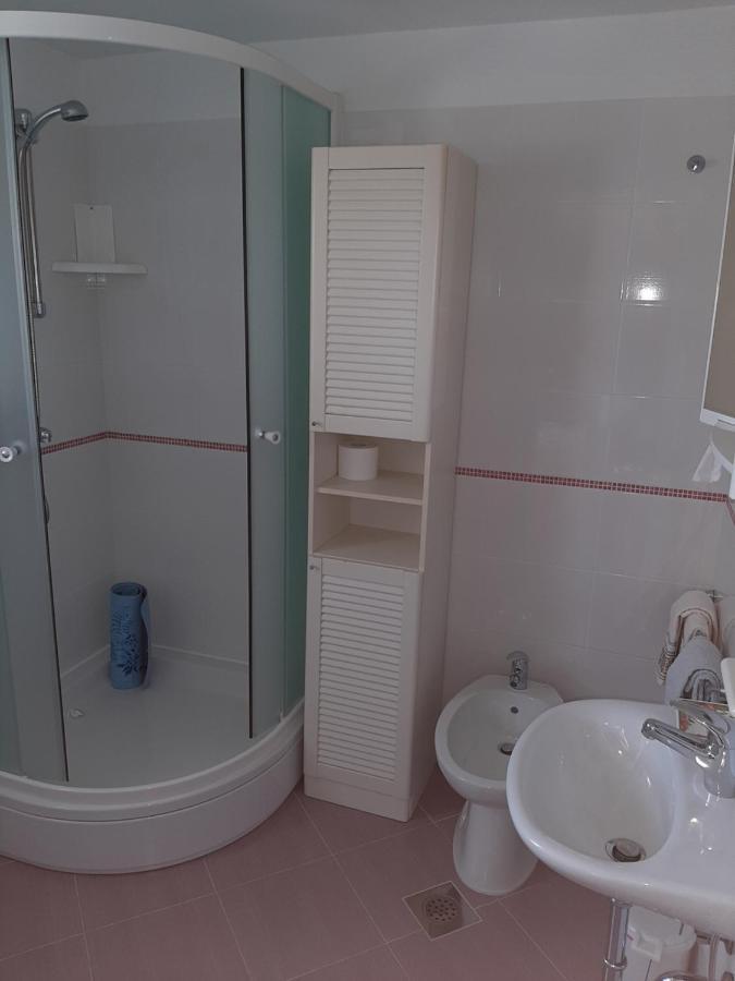 H-Elios Apartment Ловран Екстериор снимка