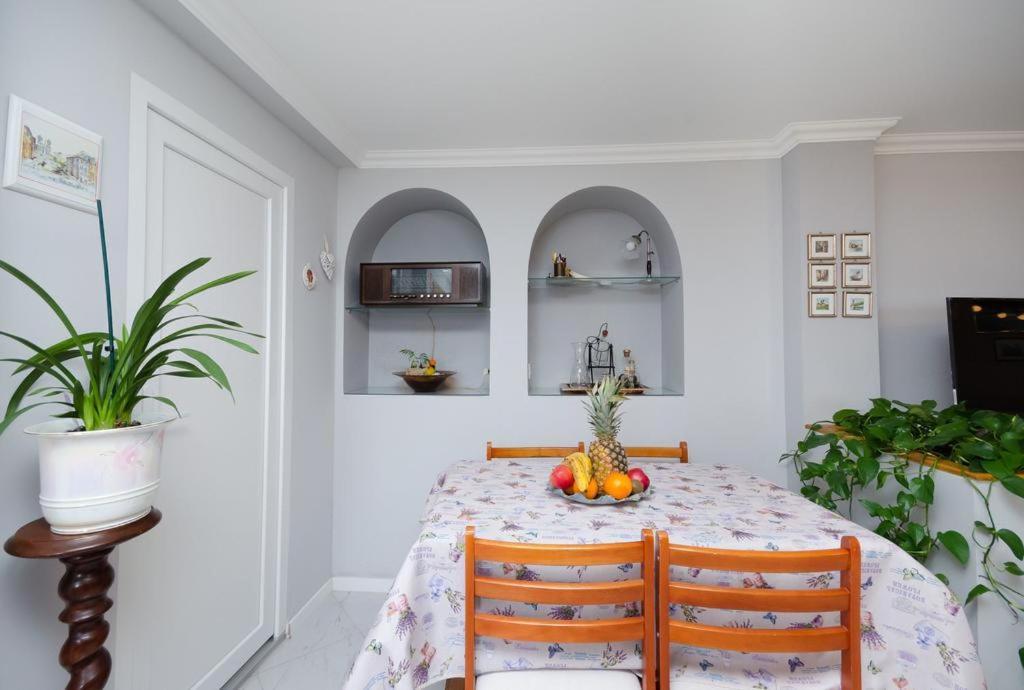 H-Elios Apartment Ловран Екстериор снимка